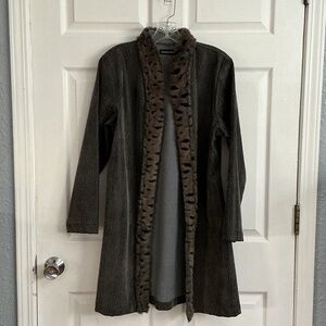🛍️🛍️KHANGURAFaux 🛍️🛍️.     CRACKED LEATHER FAUX FUR  DUSTER